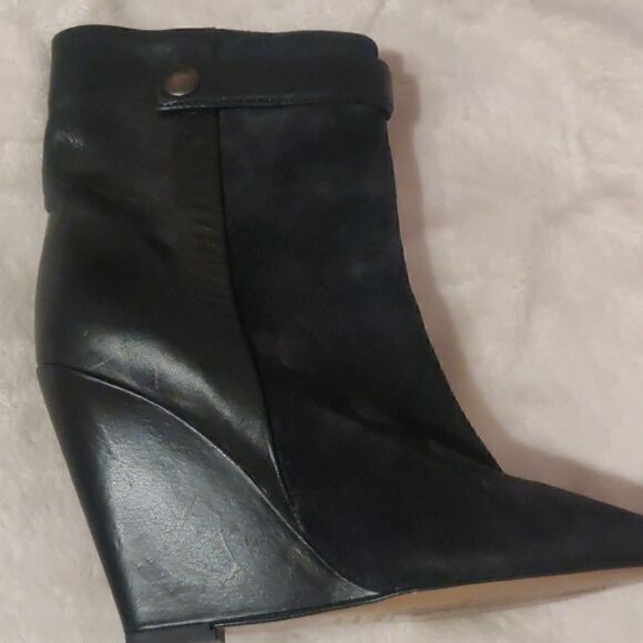 Isabel Marant Suede with Leather Trim Wedg… - Picture 7 of 8